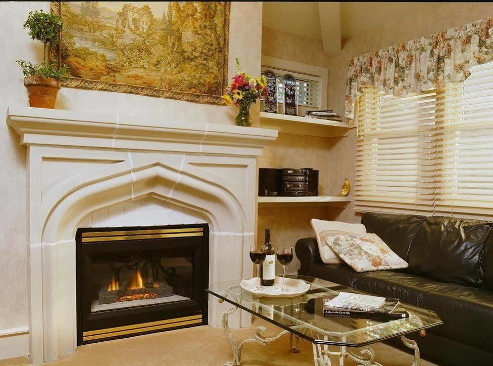 Hidden Garden Cottages & Suites Saugatuck Room photo