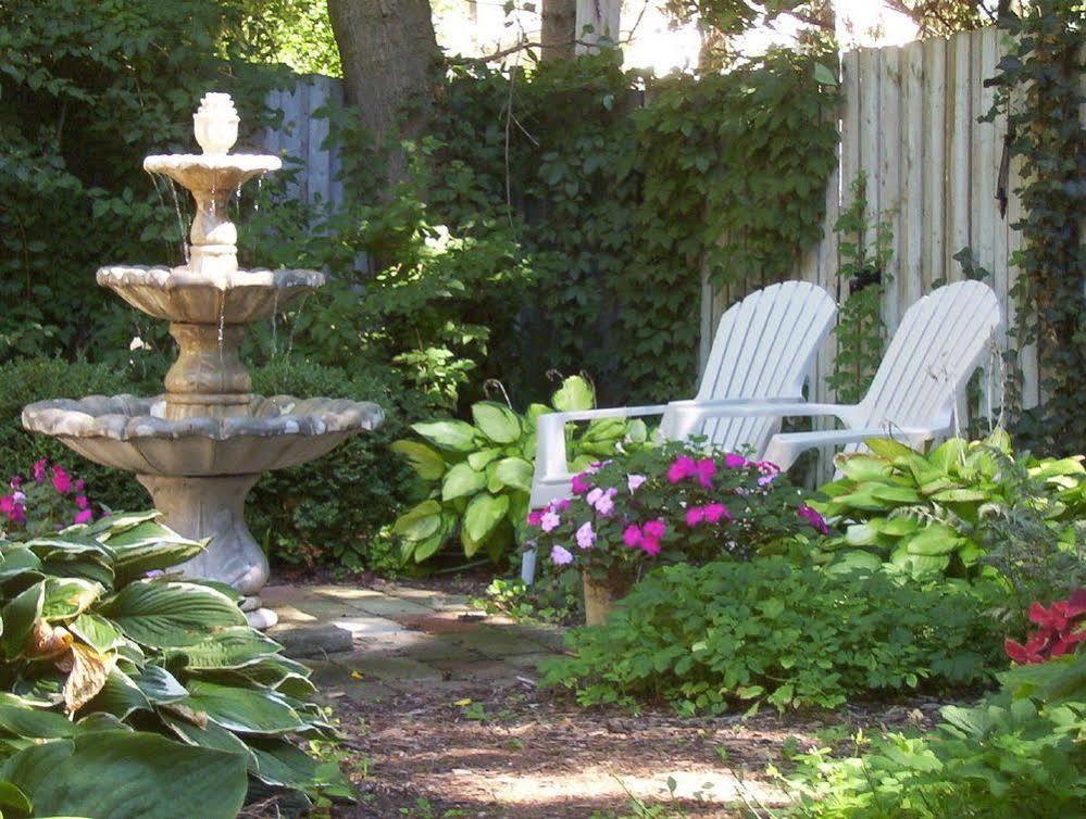 Hidden Garden Cottages & Suites Saugatuck Exterior photo